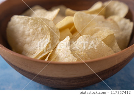 Crisps Crisps 117257412