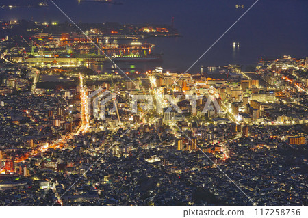 [Overlooking Kure city from Haigamine Observatory (night view)] Tochiharacho, Kure city, Hiroshima prefecture 117258756