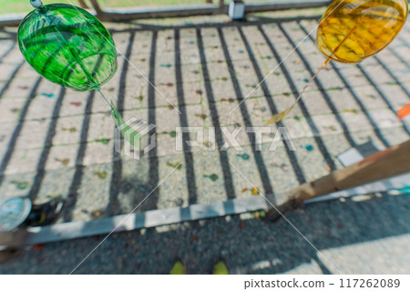 A photo of the wind chime approach to the Tendai sect's Saikyoji temple, the family temple of Akechi Mitsuhide, in Otsu City, Shiga Prefecture. 117262089