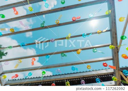 滋賀縣大津市明智光秀的家寺天台宗西教寺的風鈴參道照片。 117262092