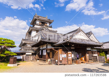 Kochi City, Kochi Prefecture, Japan's 100 Famous Castles, Kochi Castle, Honmaru Palace (Kaitokukan) 117263586