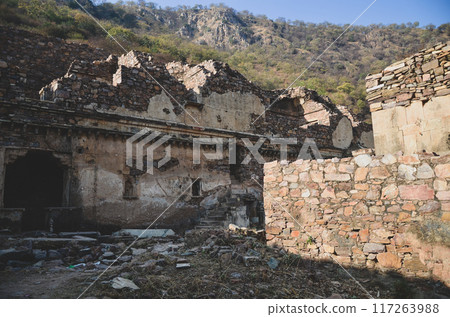 Portion of the ruins of Bhangarh fort in Alwar, Rajasthan, India 117263988