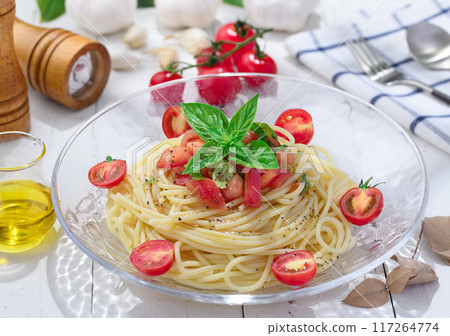 Cold pasta of tomato and basil 117264774