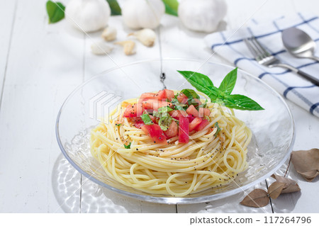 蕃茄和蓬蒿冷的麵團 117264796