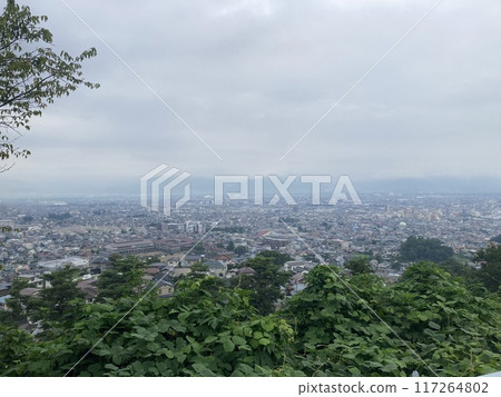 從山頂看長野縣的街道 從山頂看長野縣的街道 117264802