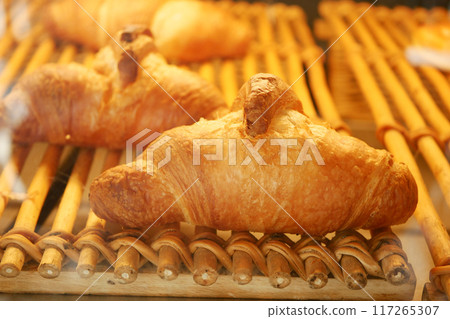 fresh baked croissant in a bakery fresh baked croissant in a bakery 117265307