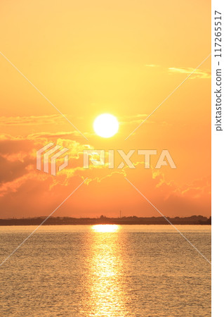 島根縣松江市的橘色日出天空 117265517
