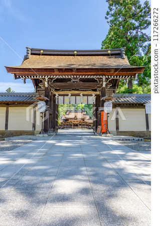滋賀縣犬神郡多賀町、多賀大社(祈求長壽)、神道門(有形文化遺產) 滋賀縣犬神郡多賀町、多賀大社(祈求長壽)、神道門(有形文化遺產) 117266272