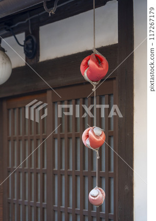 Naramachi: Substitute Monkey and Lattice House Naramachi: Substitute Monkey and Lattice House 117267179