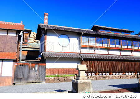 [廣島縣]西條酒藏街晴空萬裡 117267216