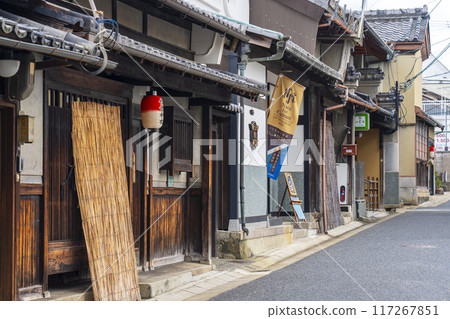 Naramachi: A charming streetscape Naramachi: A charming streetscape 117267851