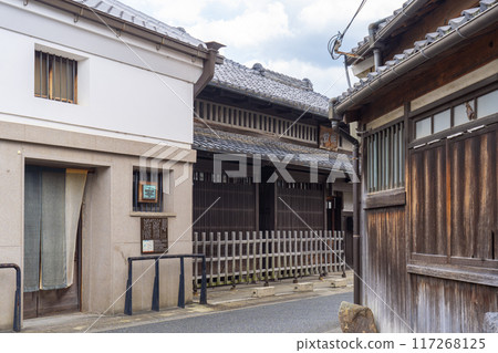 Naramachi: The charming streets around Yoshida Kaya Naramachi: The charming streets around Yoshida Kaya 117268125