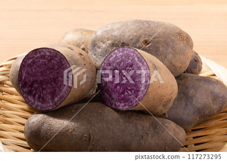 [Produced in Iwate Prefecture] Potatoes: Shadow Queen 117273295