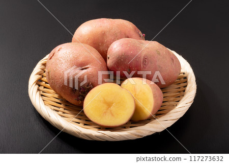 [Produced in Iwate Prefecture] Potatoes - Red Moon 117273632