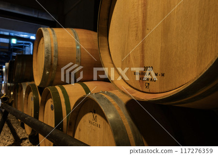 酒窖 酒窖 117276359