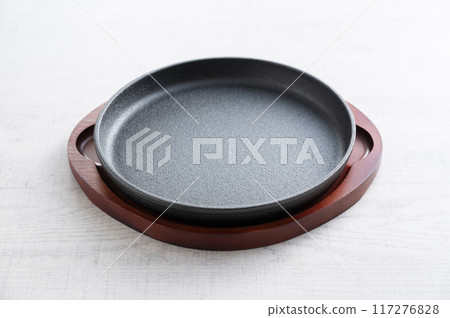 Steak plate (round) 117276828