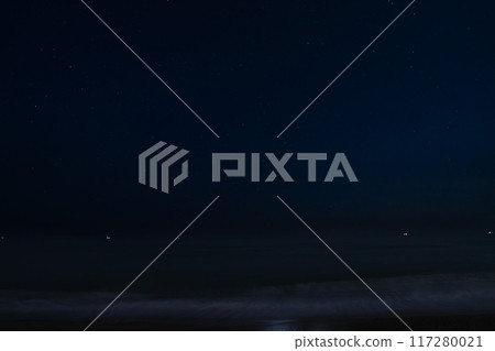Night view of the Kakezuka Lighthouse in Iwata City (Shizuoka Prefecture) 117280021