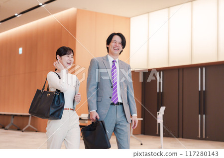 巡查的企業銷售負責人 巡查的企業銷售負責人 117280143