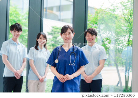 Doctors and medical staff Doctors and medical staff 117280300