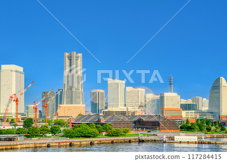 清晨橫濱港未來的城市景觀 清晨橫濱港未來的城市景觀 117284415