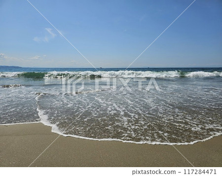 beautiful coastal scenery 117284471