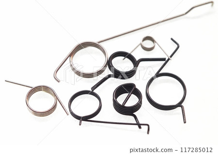 拆開相機後取出彈簧 117285012