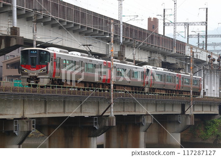 [JR-B] Kabe Line 227 系列（4 節車廂列車：廣島 ⇔ Aki-龜山） 117287127