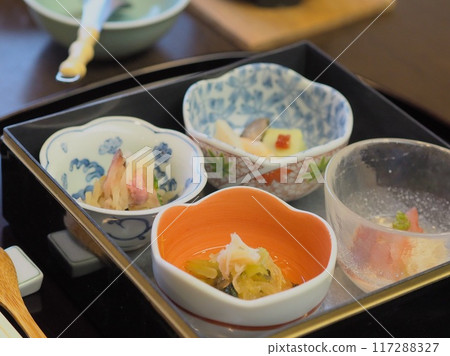 4小盤懷石料理開胃菜 4小盤懷石料理開胃菜 117288327