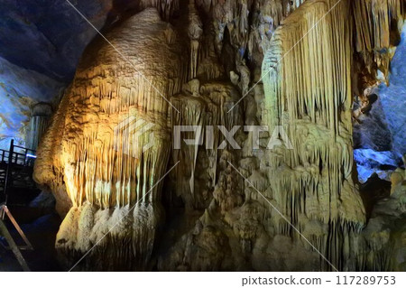 Heaven Cave, Dong Hoi, Vietnam Heaven Cave, Dong Hoi, Vietnam 117289753