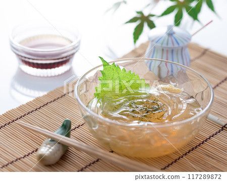 Summer taste: Tokoroten (white background) Summer taste: Tokoroten (white background) 117289872