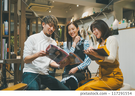 hairdressing salon, practice, practicing 117291554
