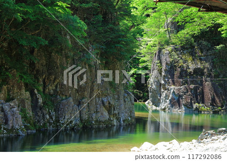 [廣島縣] 萬綠三段峽谷（黑淵） 117292086