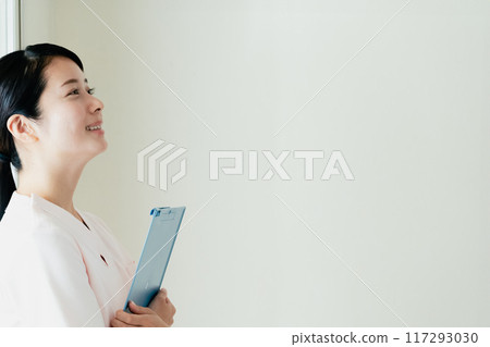 護士年輕女子 117293030