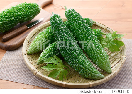 Summer vegetables: bitter melon 117293138