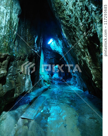 The illuminated Ikura Cave 117293685