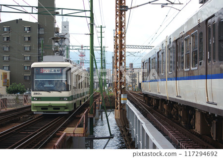與山陽本線平行的廣島電鐵宮島線3900型 與山陽本線平行的廣島電鐵宮島線3900型 117294692