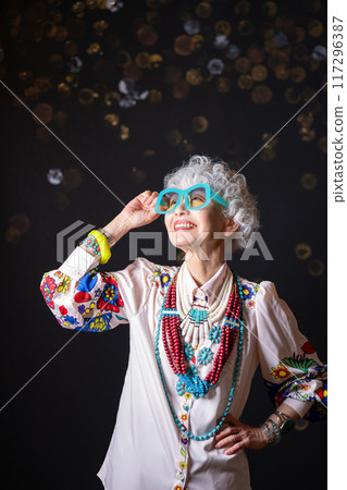 Enjoying fashion and free self-expression Gray hair Senior women in their 60s and 70s Enjoying fashion and free self-expression Gray hair Senior women in their 60s and 70s 117296387
