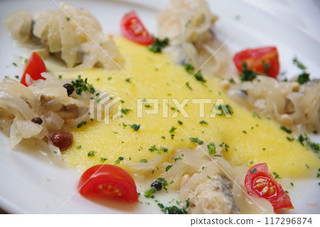 Appetizers served in authentic Italian restaurants (a la carte) Appetizers served in authentic Italian restaurants (a la carte) 117296874