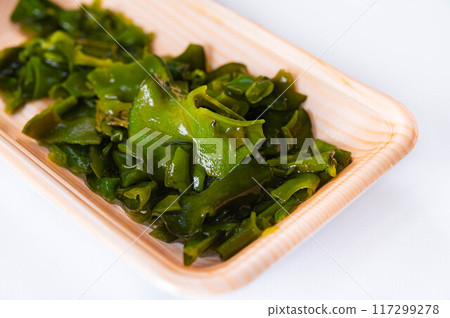 Roughly chopped boiled wakame Roughly chopped boiled wakame 117299278