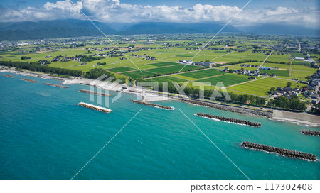 Offshore wind power generation facilities on the coast of Nyuzen Town, Toyama Prefecture Offshore wind power generation facilities on the coast of Nyuzen Town, Toyama Prefecture 117302408