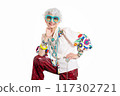 Enjoying fashion and free self-expression Gray hair Senior women in their 60s and 70s 117302721