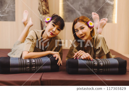 Relaxing with hand massage at beauty spa. Soothing massage 117303829