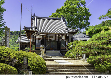 Kaizoji Temple Main Hall Kurashiki City, Okayama Prefecture 117303973