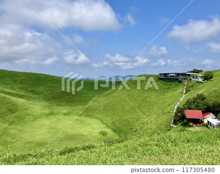 從大室山頂看到的風景_靜岡縣伊東市_大室山 從大室山頂看到的風景_靜岡縣伊東市_大室山 117305480