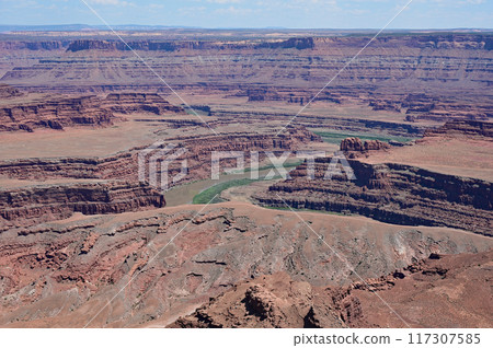 Colorado River from Dead Horse Point State Park near Moab, Utah. 117307585