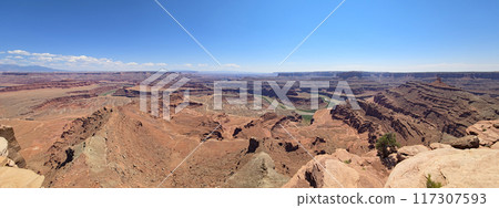 Panorama of Goose Neck and Colorado River from Dead Horse Point State Park. 117307593