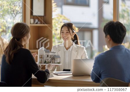 Image of buying a house 117308067