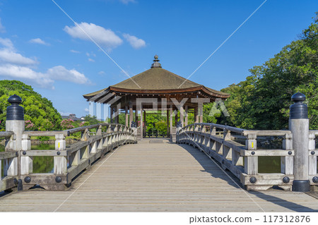 夏日早晨奈良公園浮世堂 夏日早晨奈良公園浮世堂 117312876