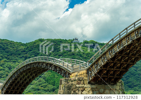 Kintai Bridge and Iwakuni Castle Kintai Bridge and Iwakuni Castle 117312928
