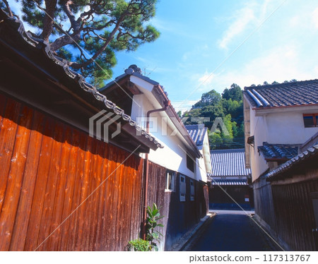 Nara, Uda Matsuyama Castle Town, Yamabe Yoshinori Family Residence / "Nationally Designated Important Preservation District for Groups of Traditional Buildings" 117313767